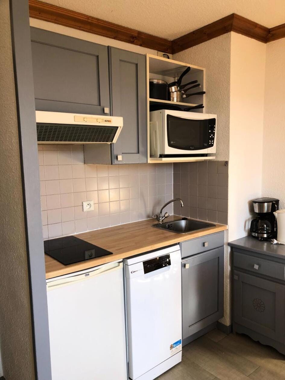 oven, kitchen