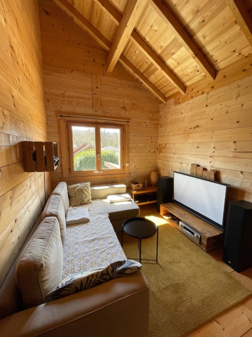 Communal lounge/ TV room
