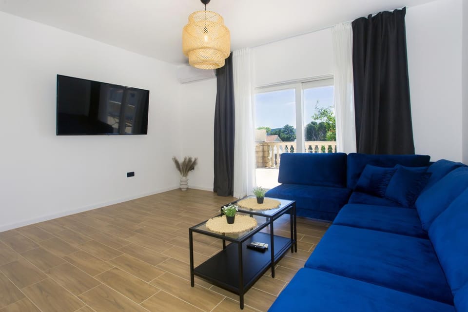 Angolo Apartments Apartment in Šibenik-Knin County, Croatia
