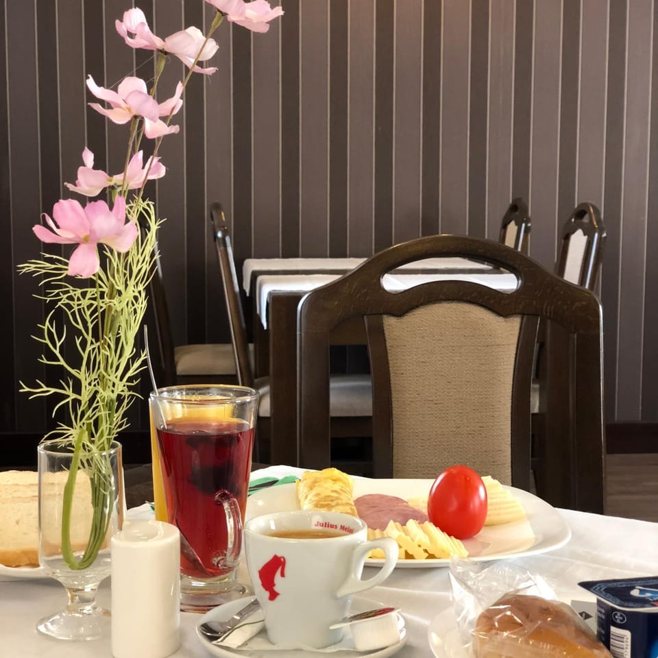 Continental breakfast