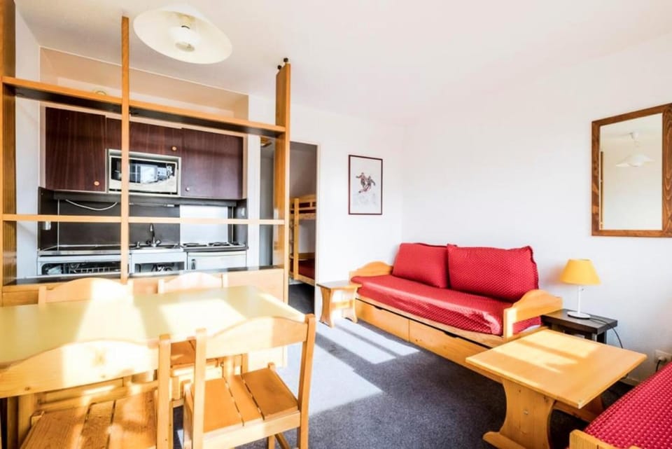 Bed, Living room, fireplace, furniture, kitchen