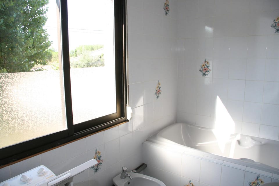 Bathroom, Bath