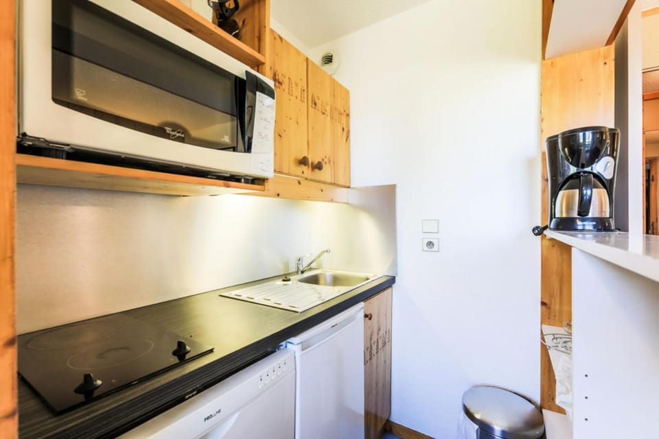 Bathroom, oven, kitchen