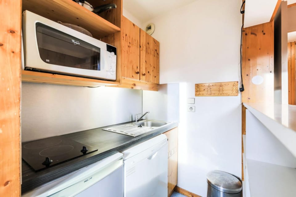 Bathroom, kitchen