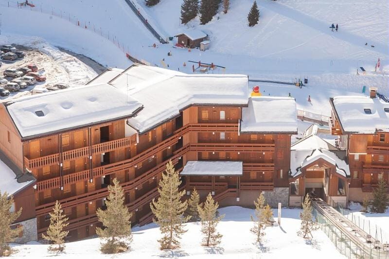Skiing