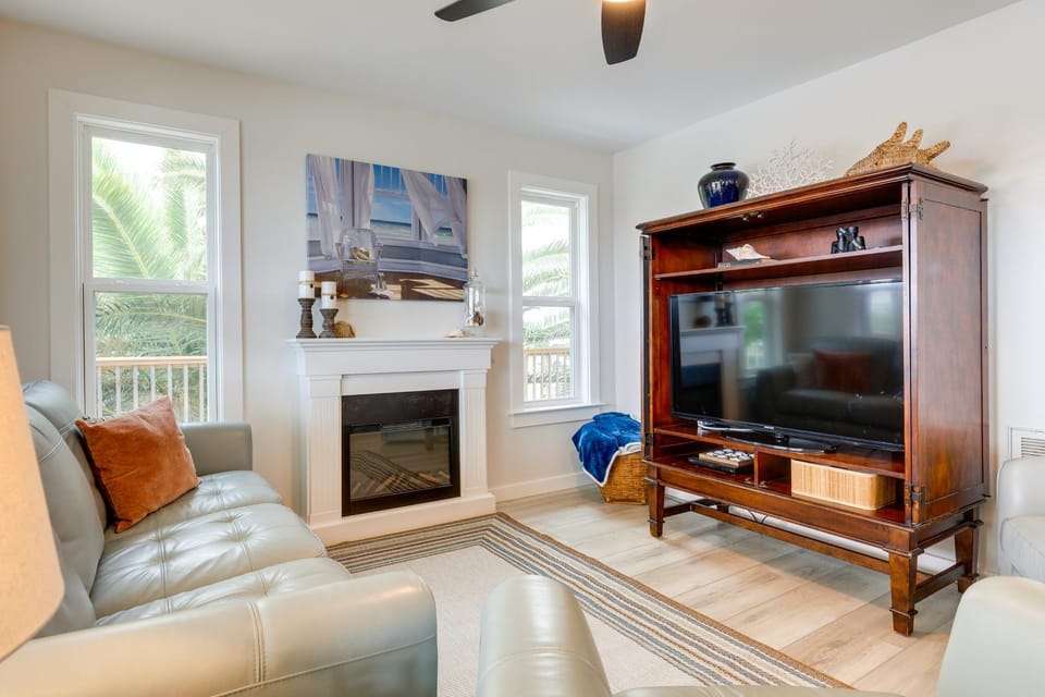 Dauphin Island Vacation Rental: Close to Beaches! House in Dauphin Island