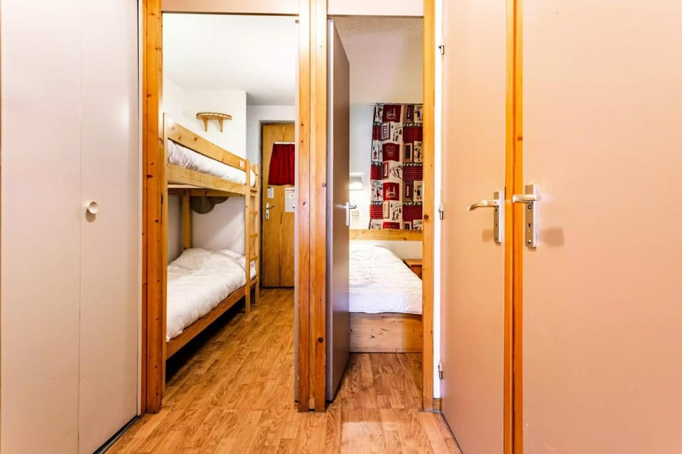 Bed, Bathroom, furniture
