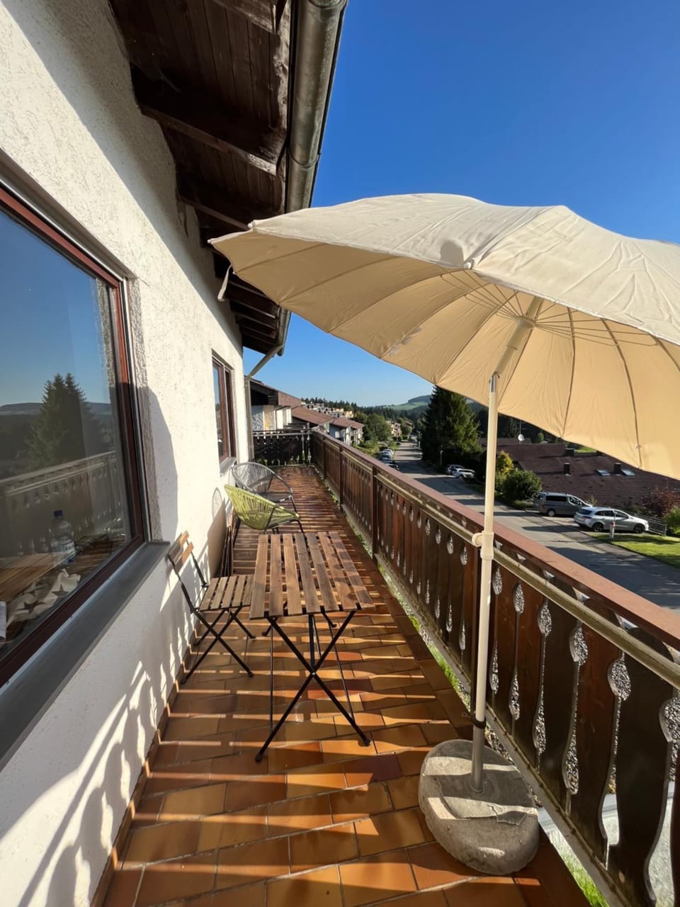 View (from property/room), Balcony/Terrace, Street view