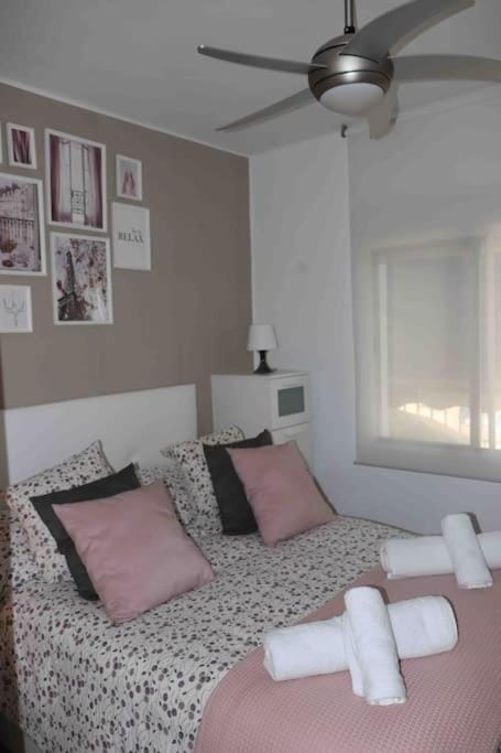 Precioso apartamento con vistas al mar. Piscina. Apartment in Valencian Community