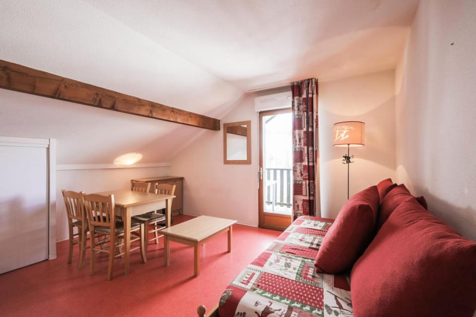 Bed, kitchen