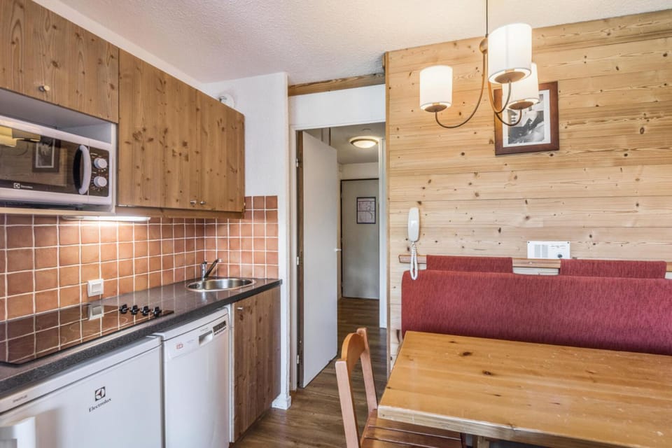 Bathroom, kitchen