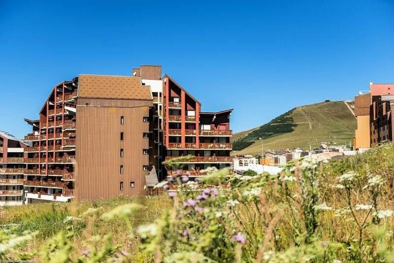 Résidence Les Mélèzes - maeva Home - Appartement 2 pièces + coin cabine 6 personnes - Sélection MAE-1345 Cabin in Huez