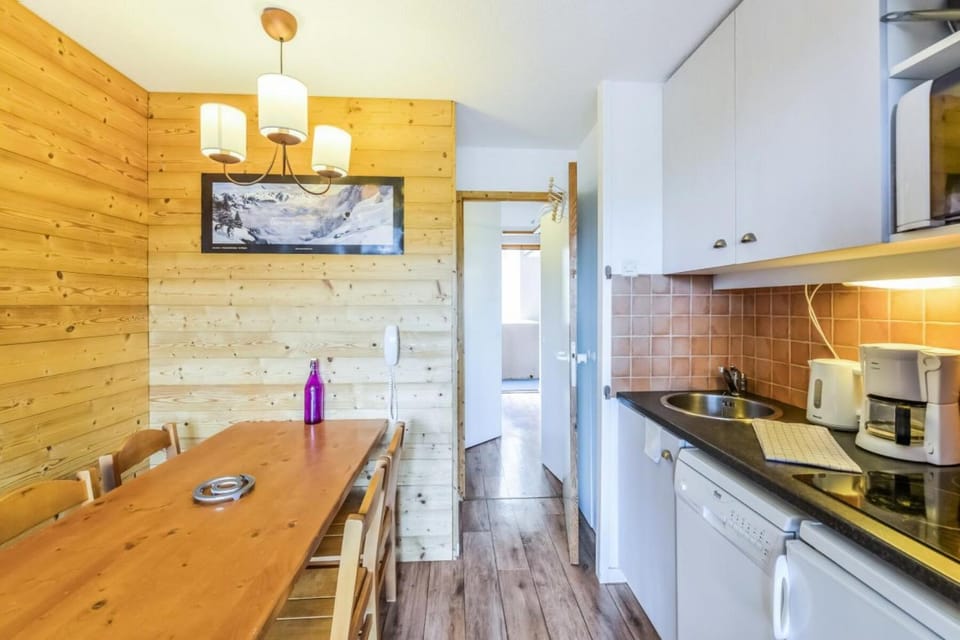 Bathroom, kitchen
