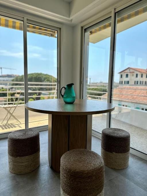 NEUF - Appartement neuf proche plages - Clim, WIFI Apartment in Antibes