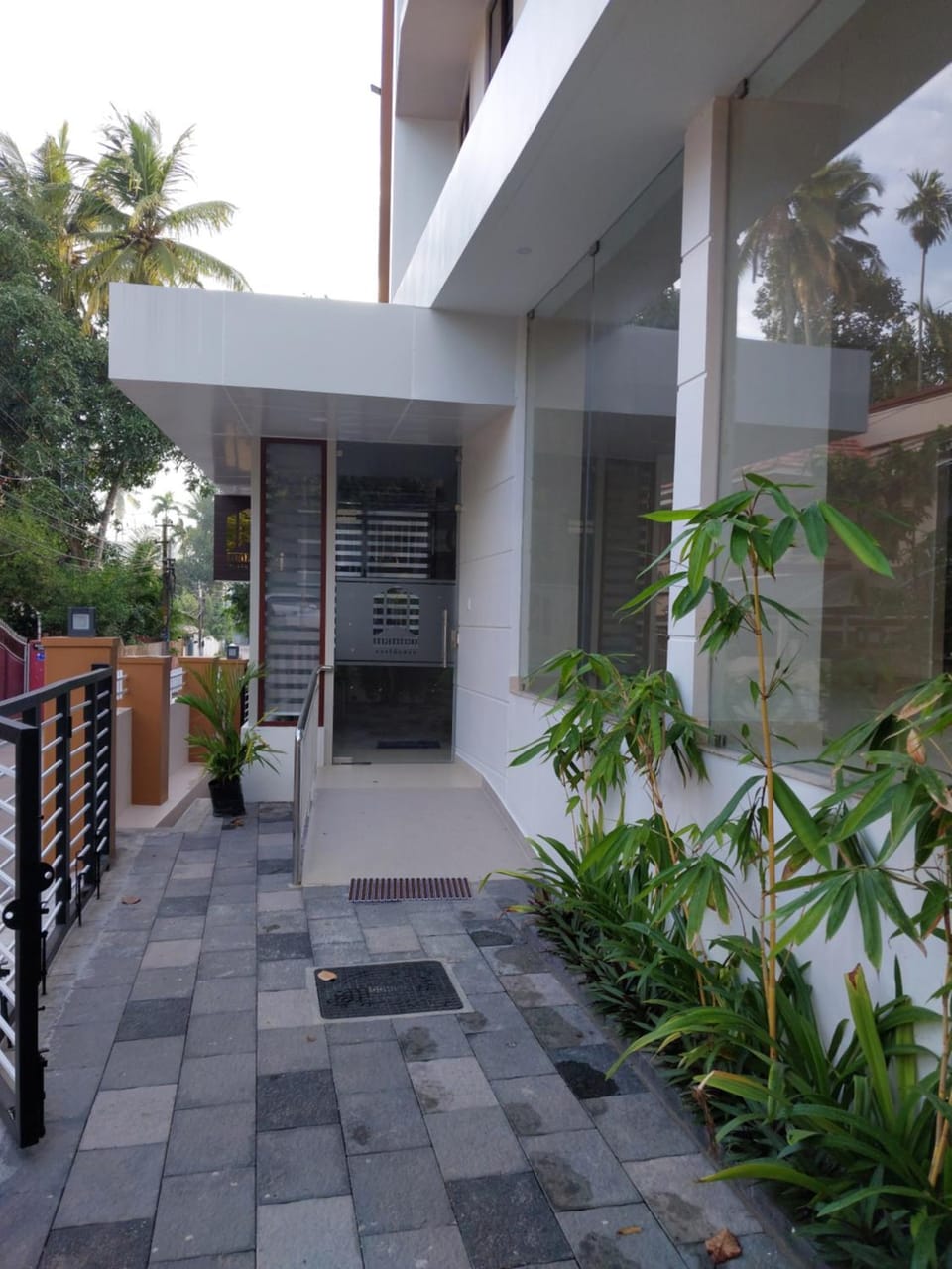 Hotel Mannat Residence Bed and Breakfast in Thiruvananthapuram
