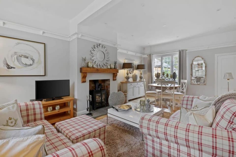 Rosemary Cottage House in Charnwood