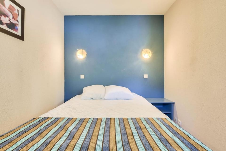 Bed, Bedroom, furniture