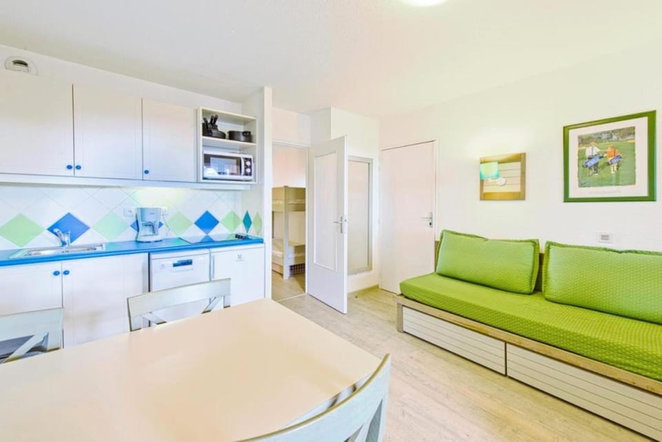 Bed, Bedroom, furniture, kitchen