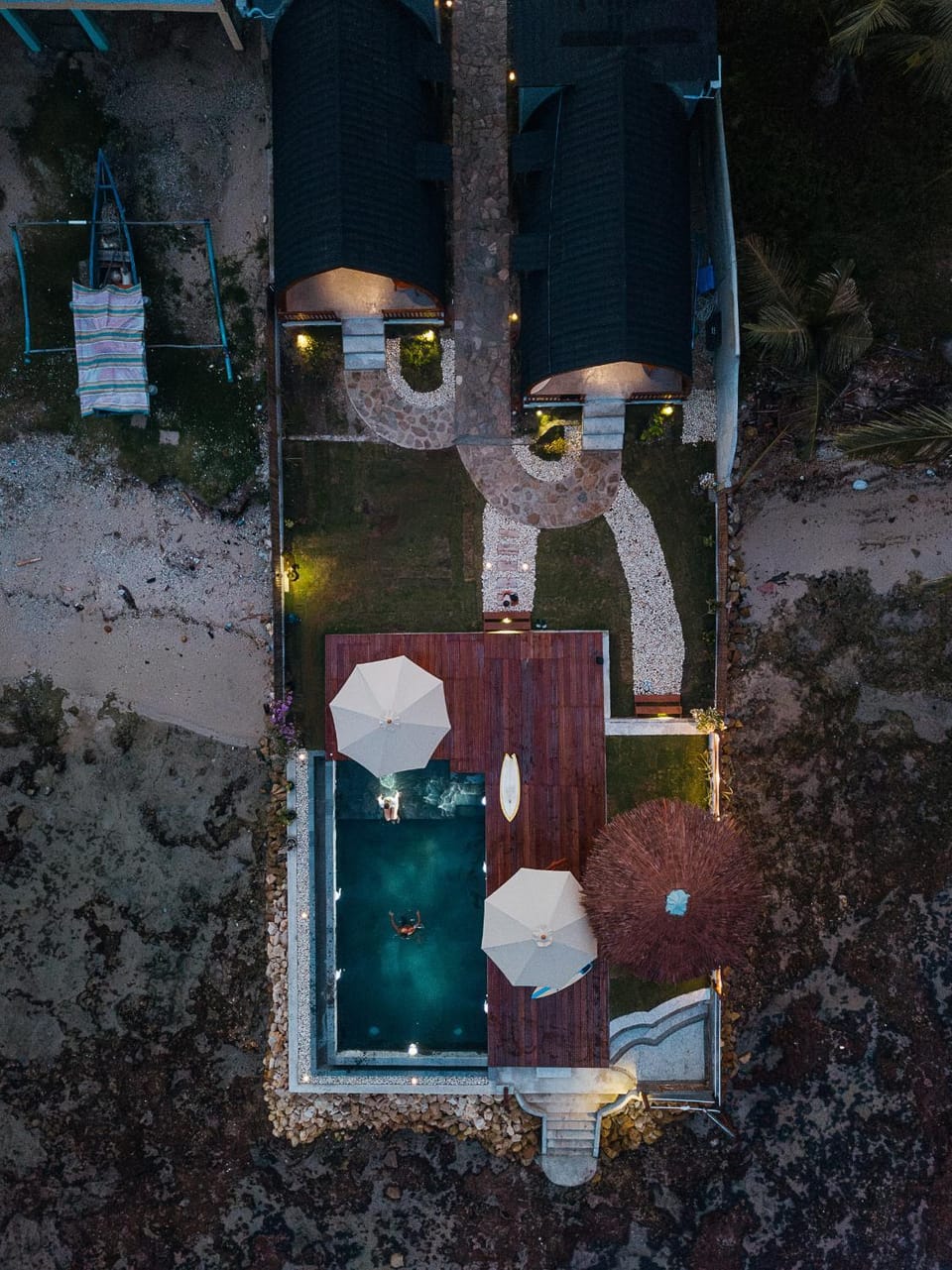 Night, Bird's eye view