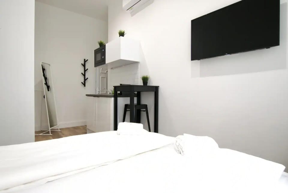 Studio Apartments by Hi5- Apartment in Downtown Apartment in Budapest