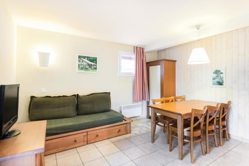Bed, Living room, furniture, kitchen