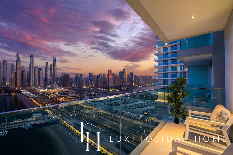 View (from property/room), Balcony/Terrace, City view, Sunset