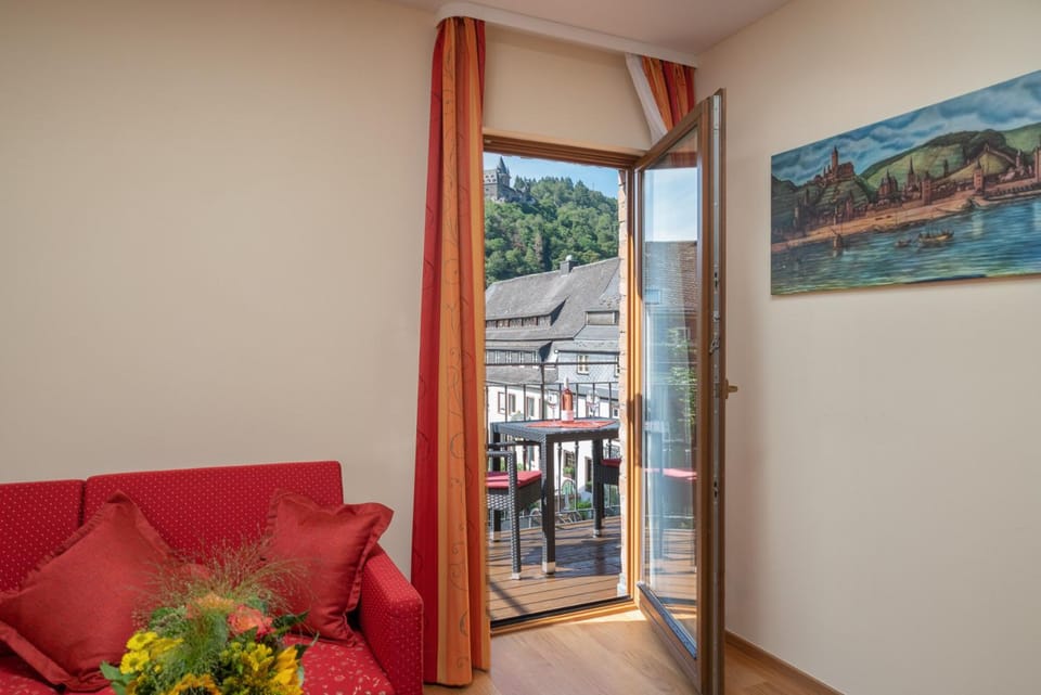 Balcony/Terrace, Living room