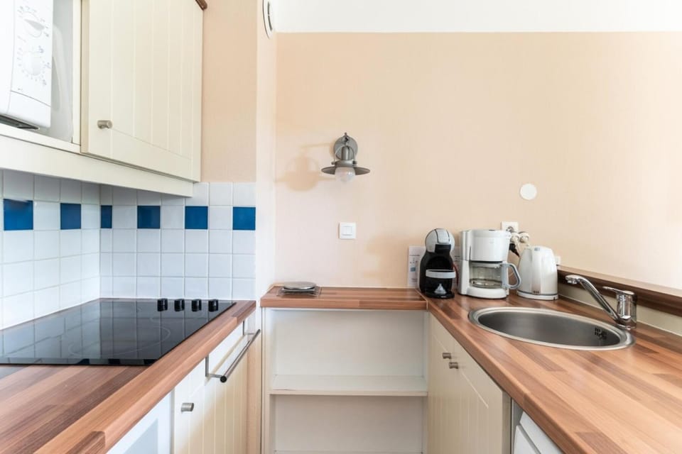 Bathroom, kitchen