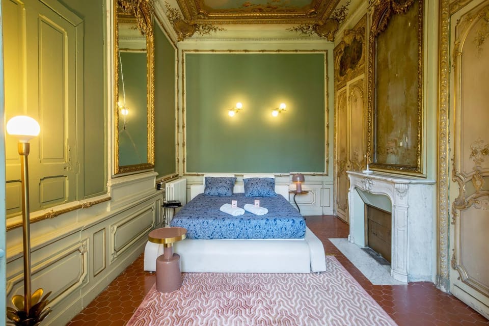 Bed, Photo of the whole room, Bedroom, wardrobe