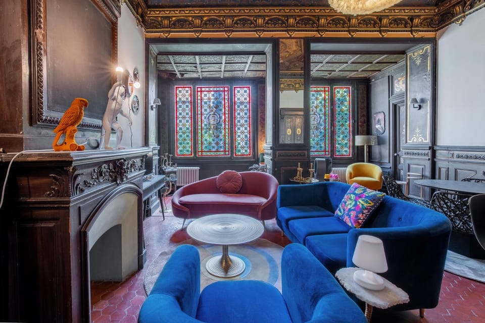 Living room, Seating area