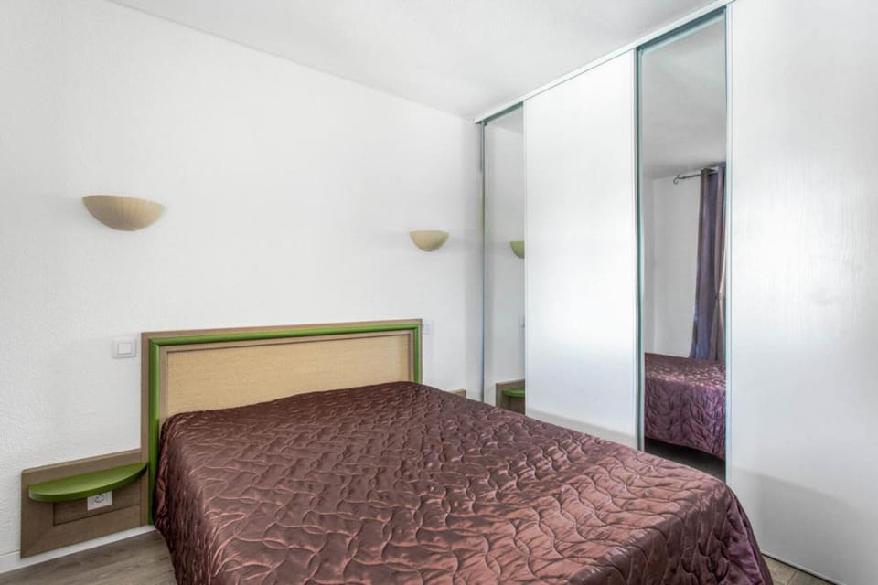 Bed, Bedroom, furniture