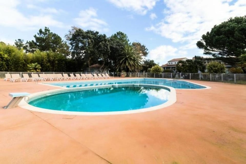 Beach, Swimming pool