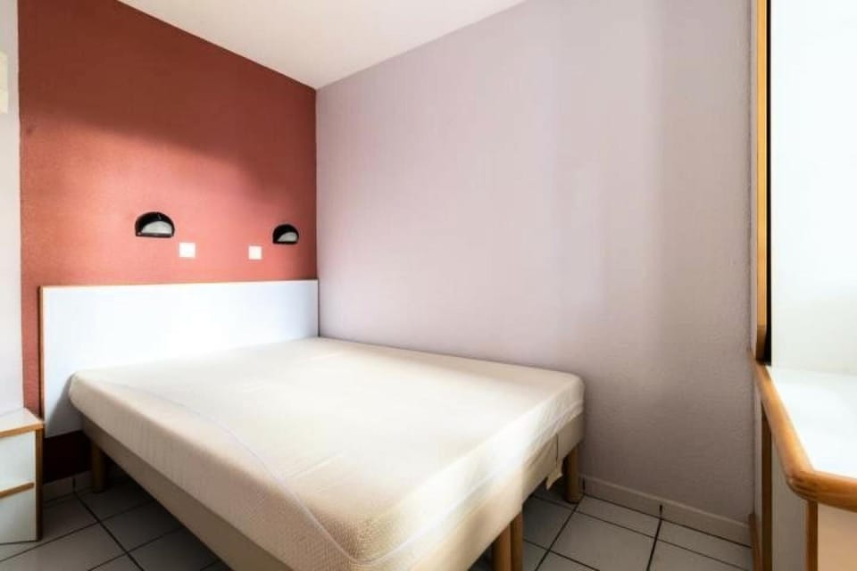 Bed, Bedroom, furniture