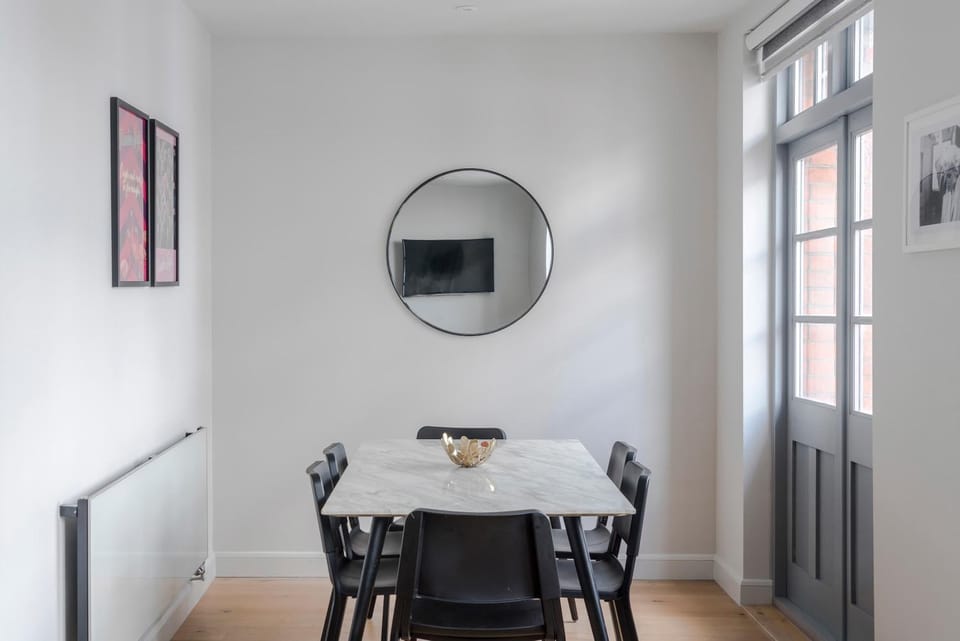 Clerkenwell 2-Bed - 2 Baths - Sleeps 6 Apartment in London Borough of Islington