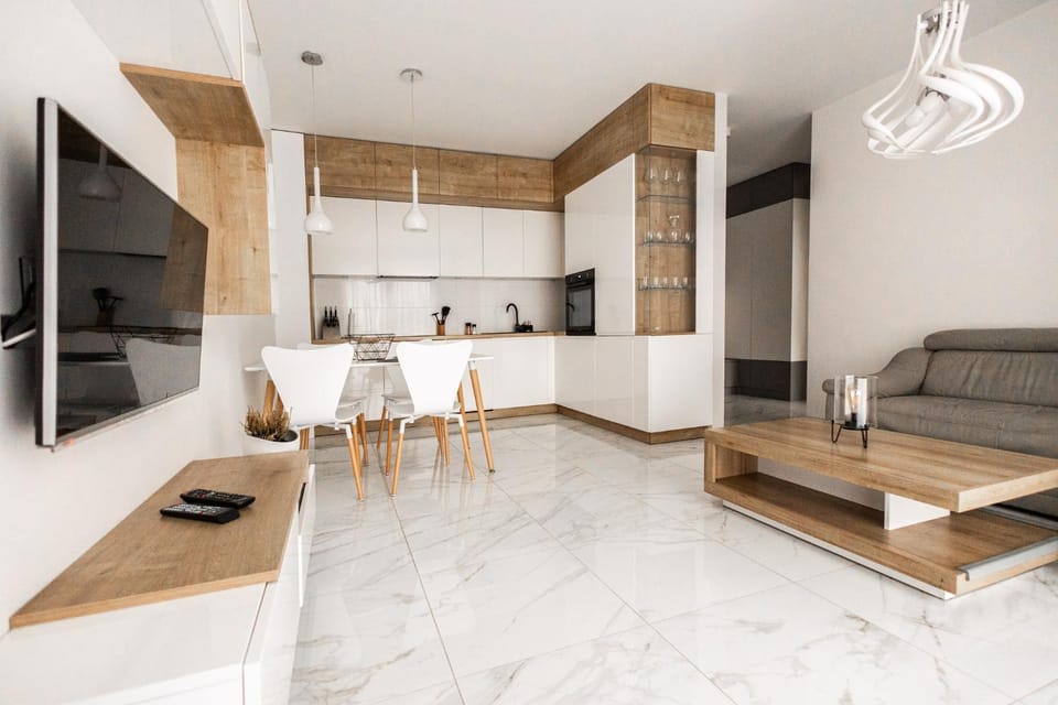 TV and multimedia, Kitchen or kitchenette, Living room, Seating area, Dining area