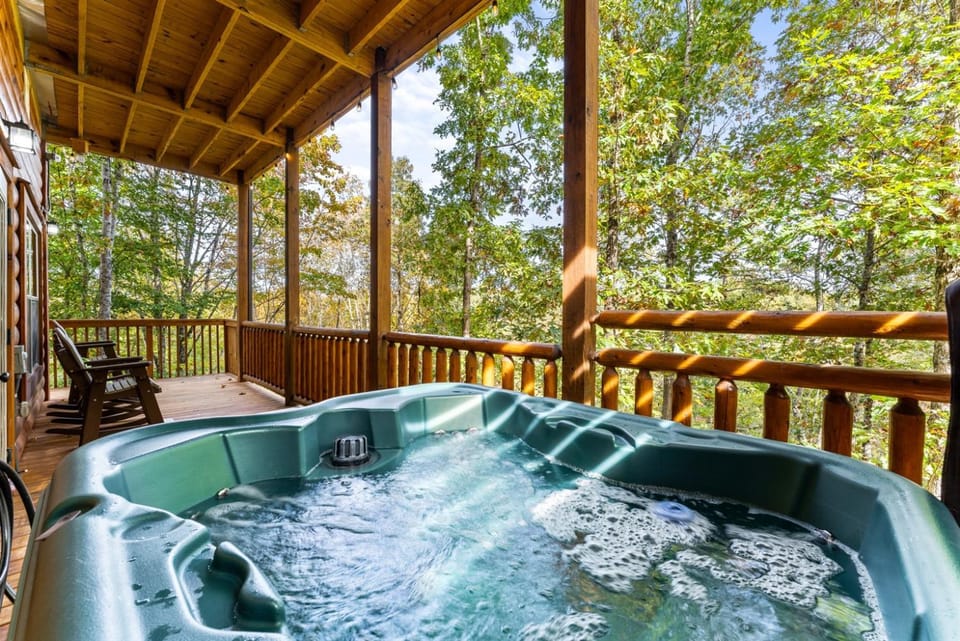 Hot Tub, Pool view
