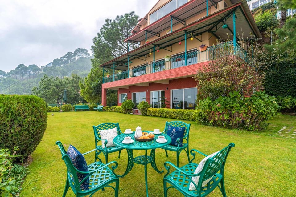 Property building, Garden view