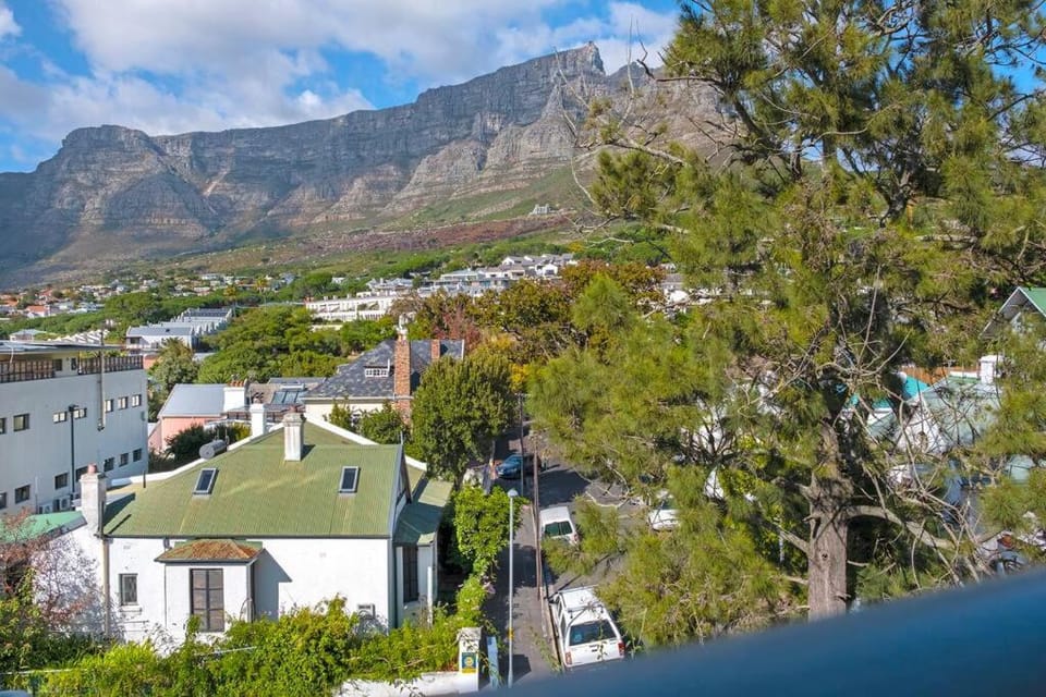 Nearby landmark, Natural landscape, Mountain view