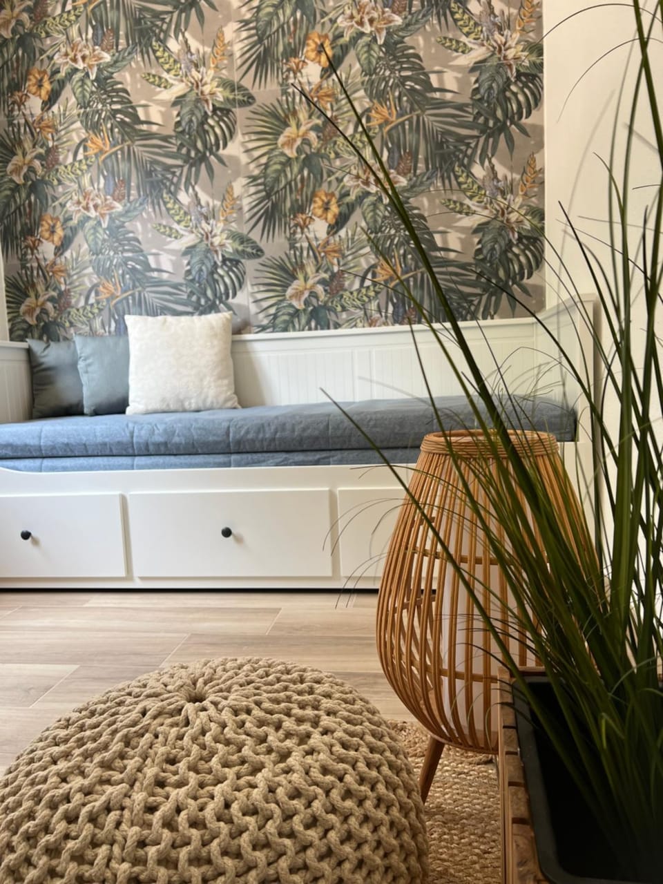 Living room, Bedroom