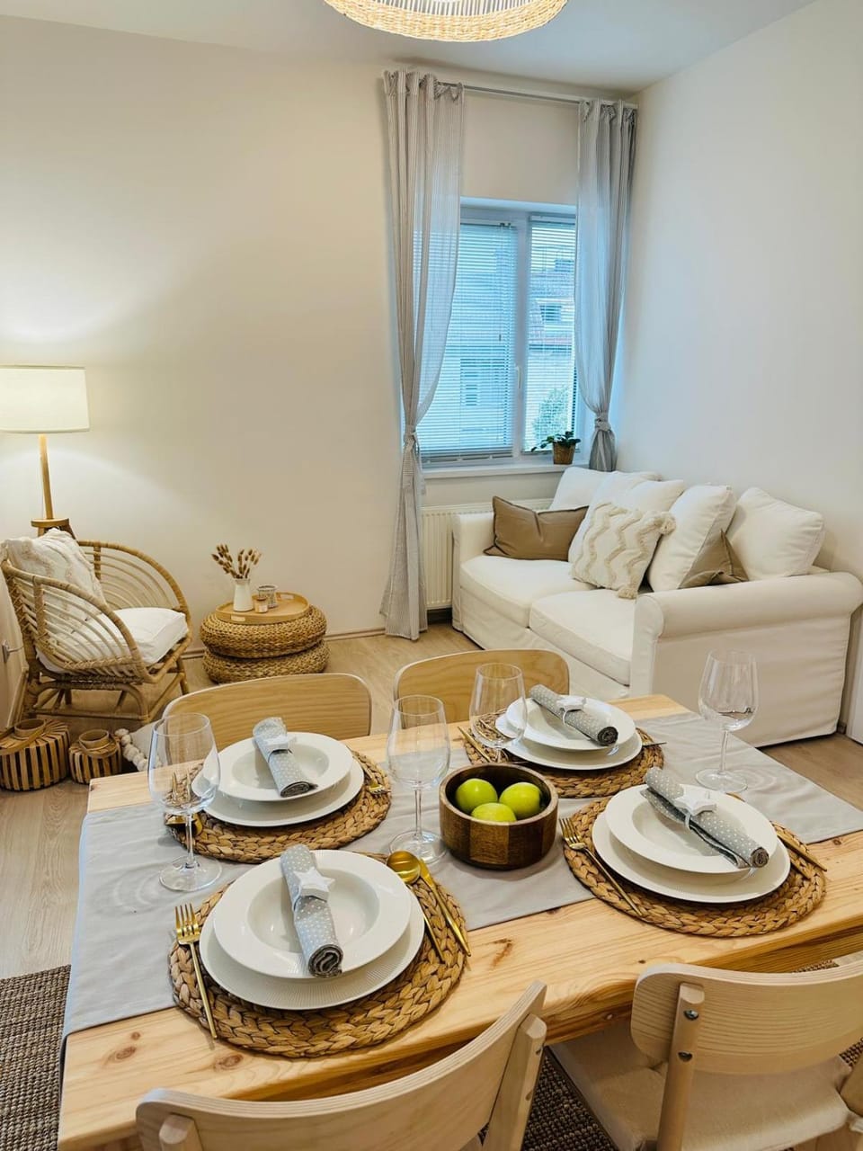 Living room, Seating area, Dining area