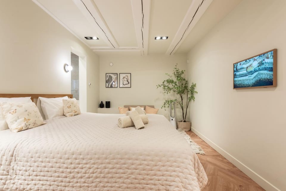 TV and multimedia, Bedroom
