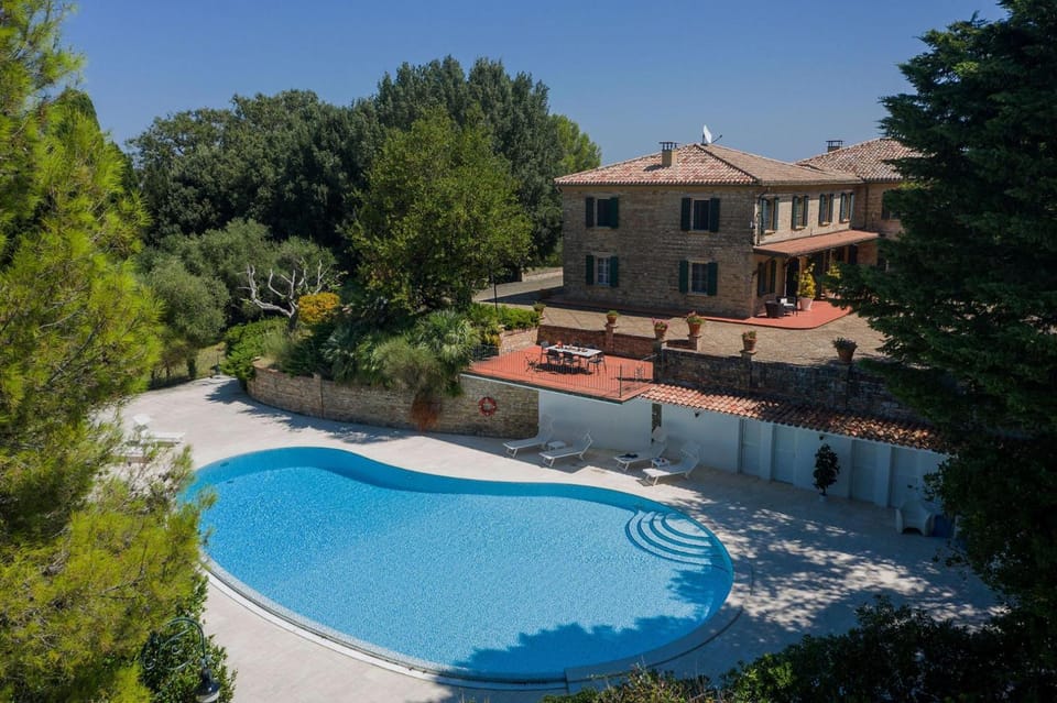 Property building, Pool view, Swimming pool, sunbed