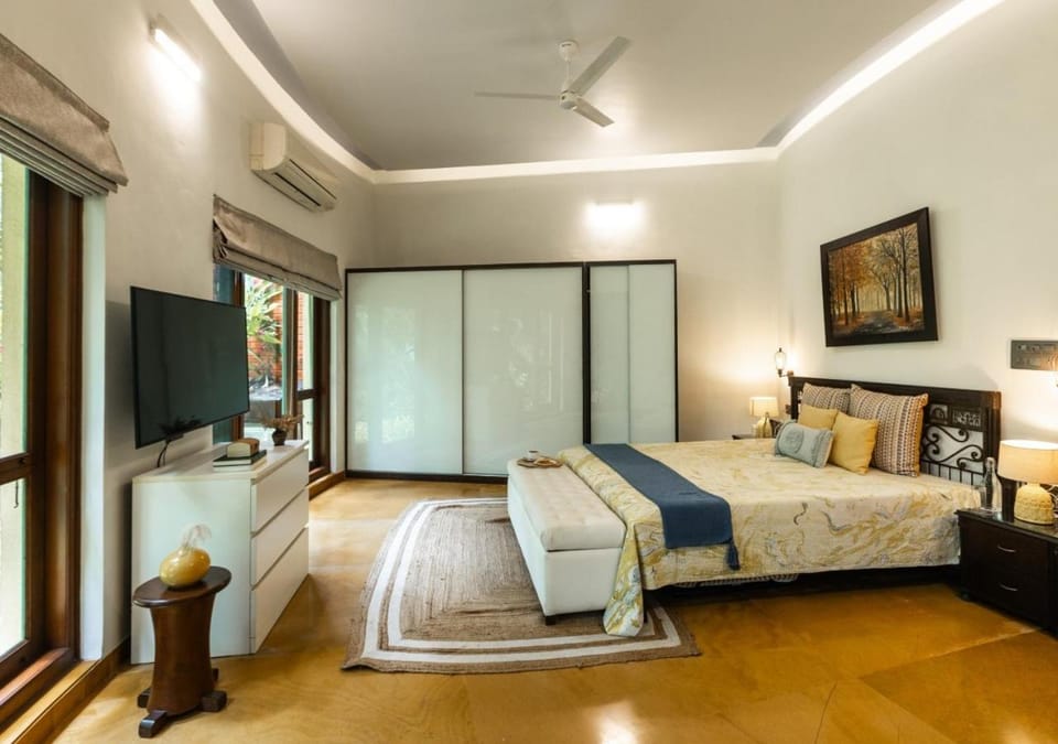 Bed, Bedroom