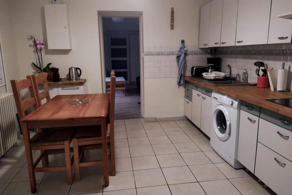Le spiti, maison agréable avec stationnement privatif House in Angoulême