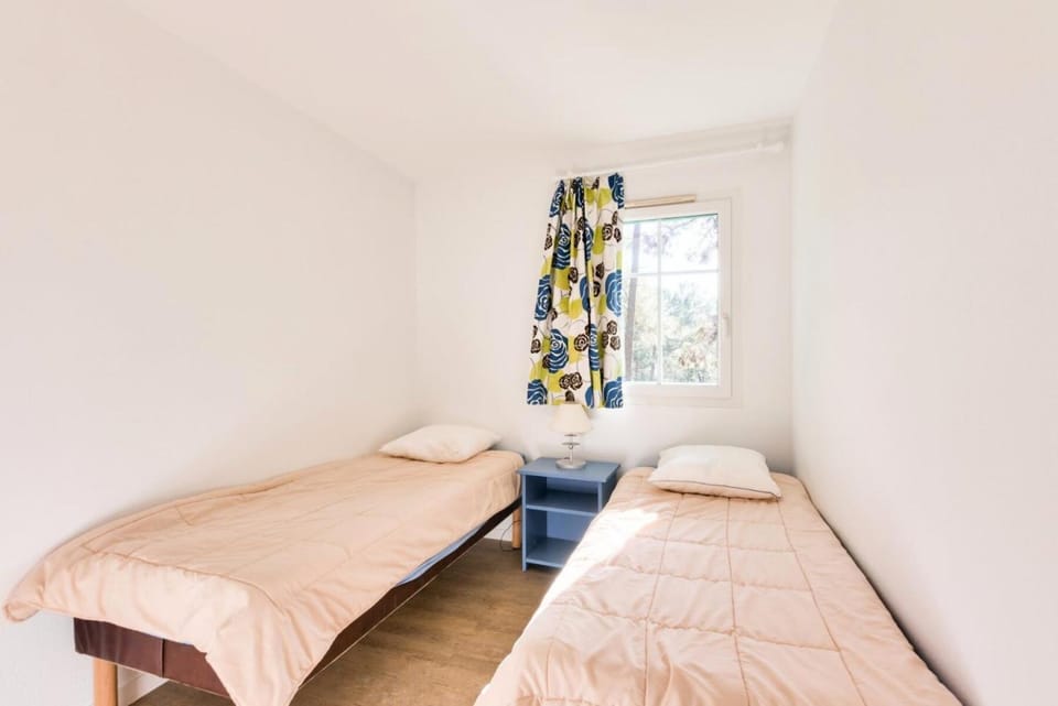 Bed, Bedroom, furniture