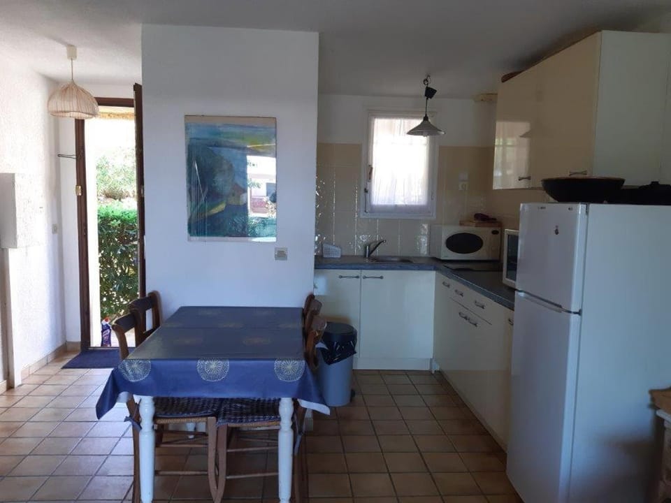LE LAVANDOU ST CLAIR MAZET CLIM 5 pers 500 m de mer Villa in Le Lavandou