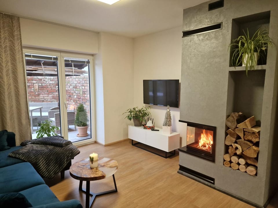 Property building, Communal lounge/ TV room, TV and multimedia, Living room, Seating area, flat iron