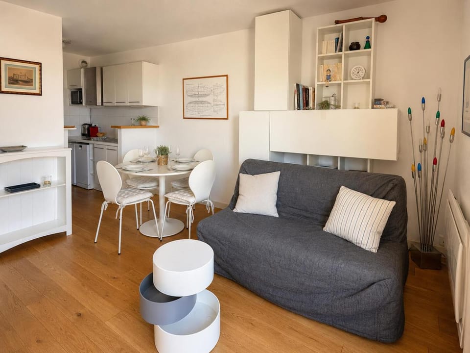 Communal lounge/ TV room, Living room, Lounge or bar