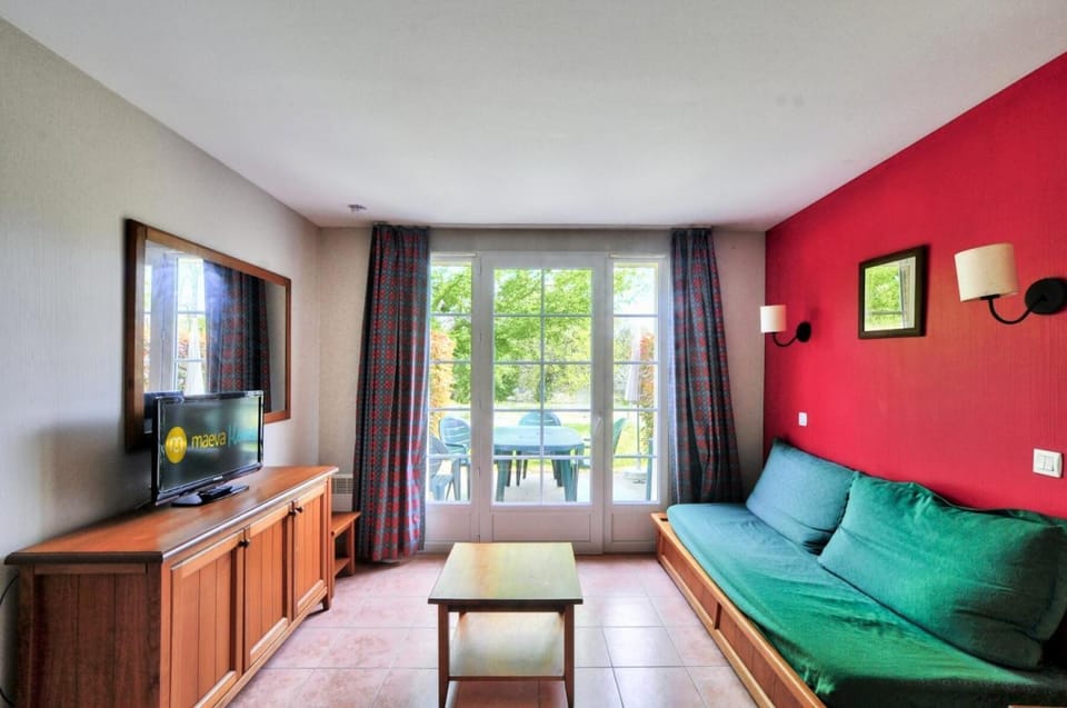 Bed, Living room, furniture, kitchen