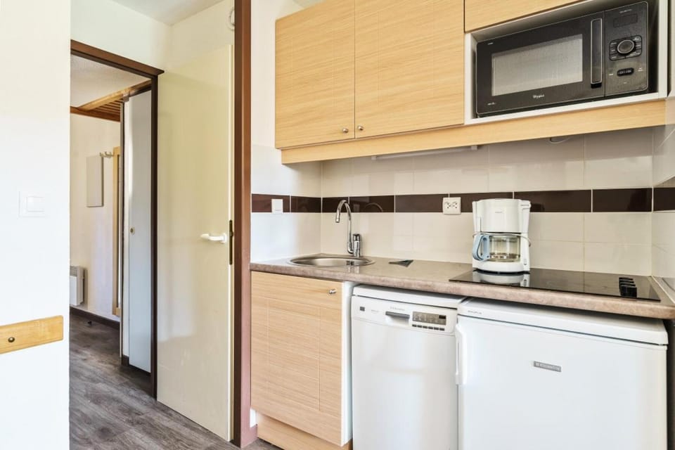 oven, kitchen